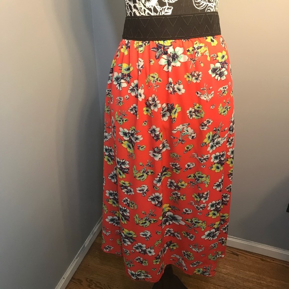 LuLaRoe Dresses & Skirts - 💕Lularoe Lola skirt, NWT, 2x
